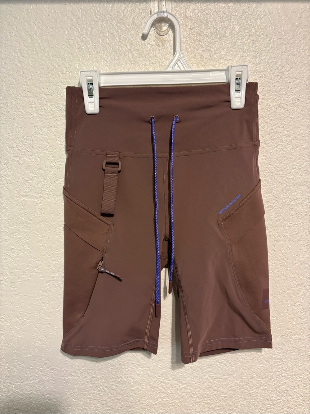 lululemon athletica Super-High Rise Hiking Shorts in Dark Oxide Size 4